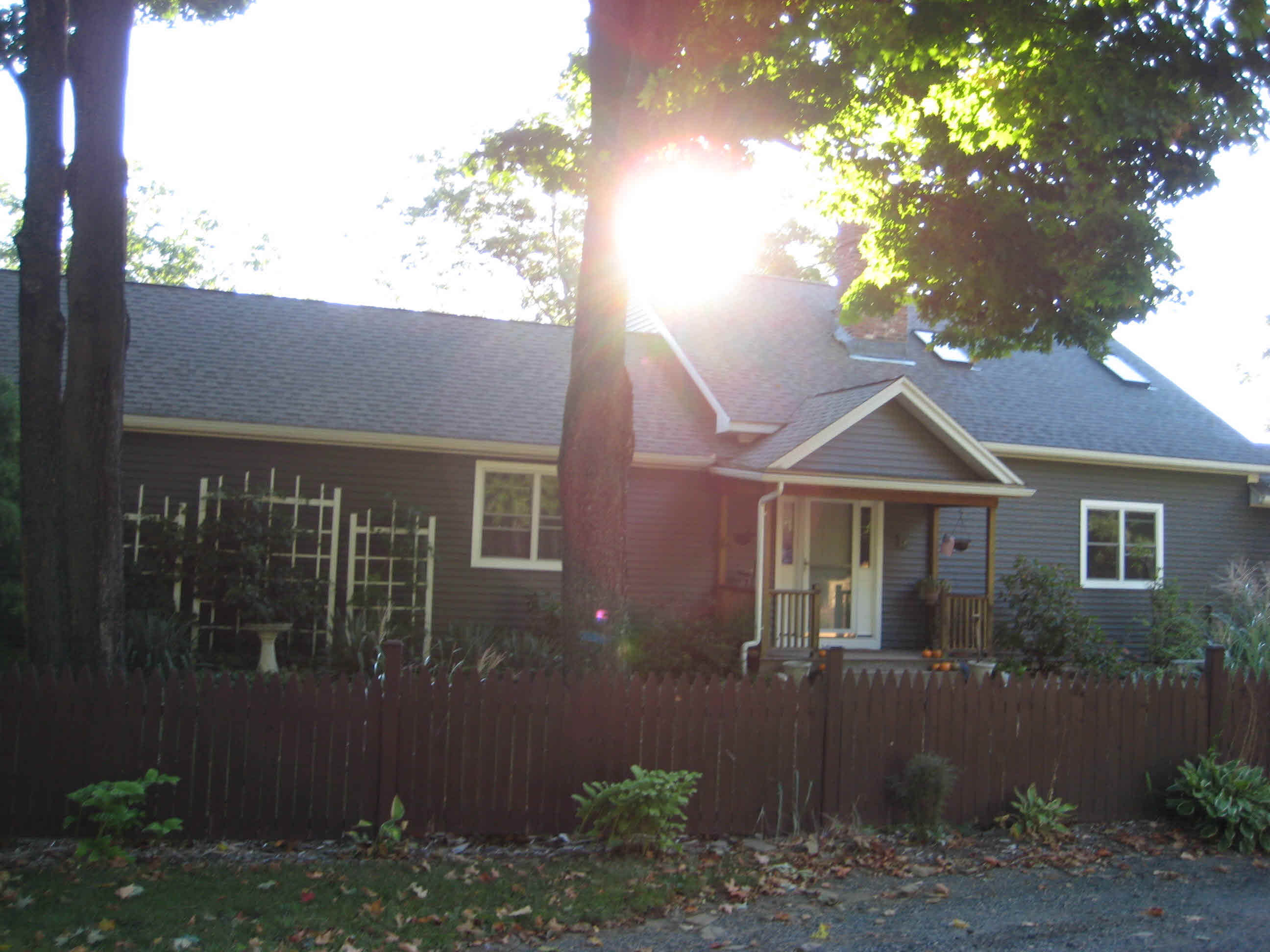 Building photograph for 184 WOOD CREEK RD